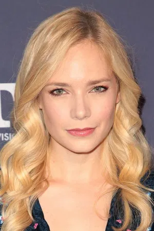 Caitlin Mehner photo