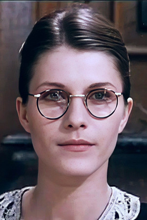 Caroline Laurence photo