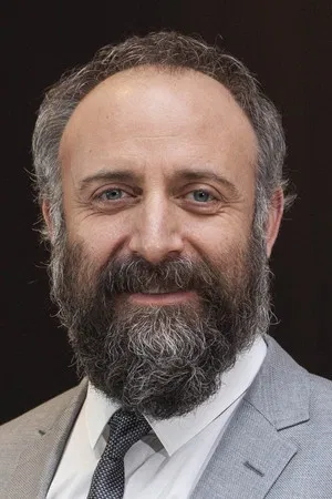 Halit Ergenç photo