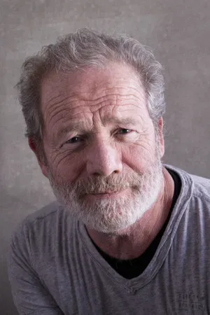 Peter Mullan photo
