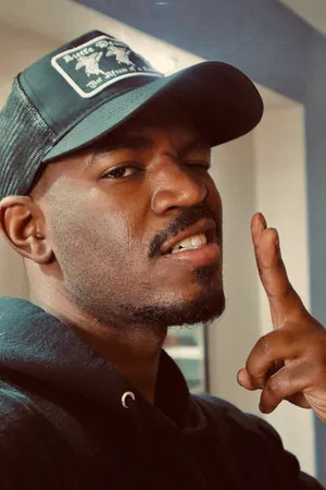 Julian Moriarty photo