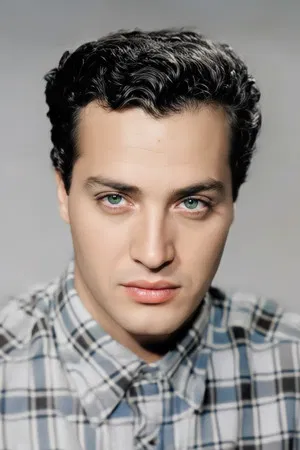 Gürel Ünlüsoy photo