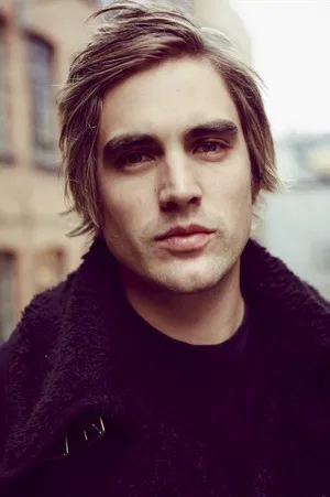 Charlie Simpson photo