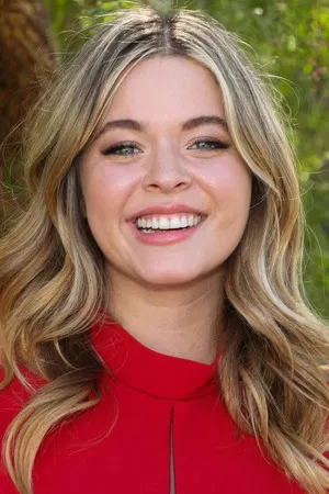 Sasha Pieterse photo