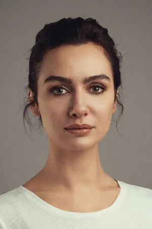 Birce Akalay photo