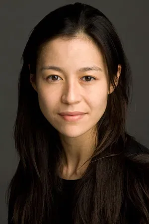 Elizabeth Chai Vasarhelyi photo