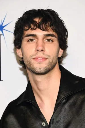 Stephen Sanchez photo