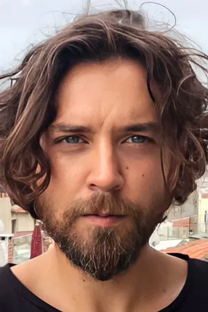 Anıl Altınöz photo