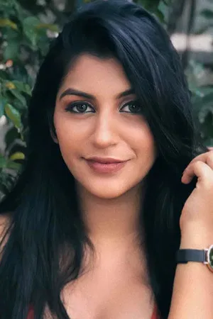 Yashika Anand photo