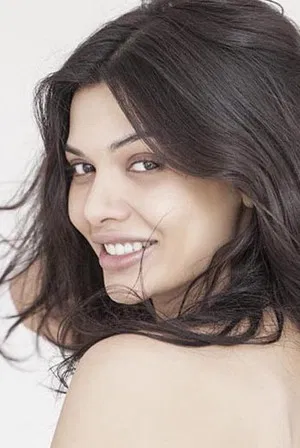 Sara Loren photo
