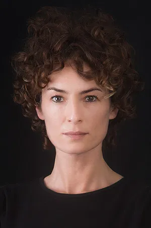 Özlem Düvencioğlu photo
