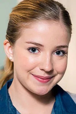 Hannah Endicott-Douglas photo