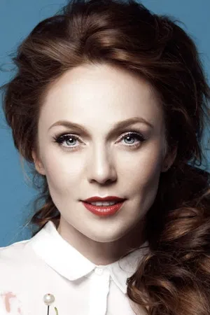 Albina Dzhanabaeva photo