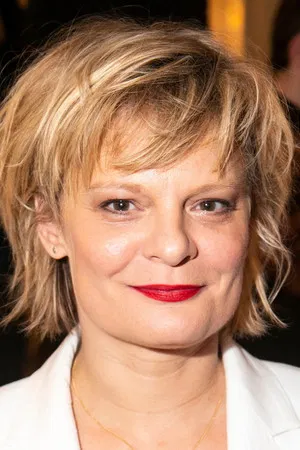 Martha Plimpton photo