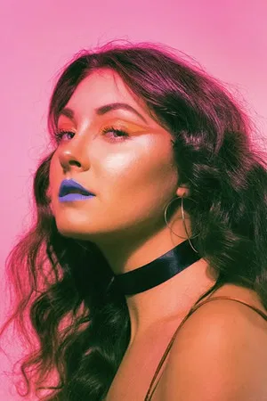 Alex Nicole McConnell photo