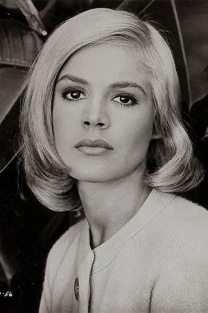 Sandra Dee photo