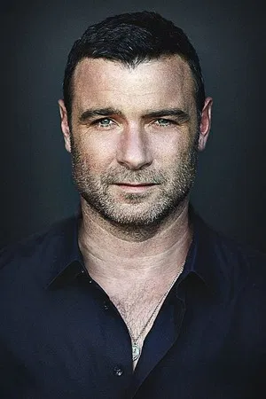 Liev Schreiber photo