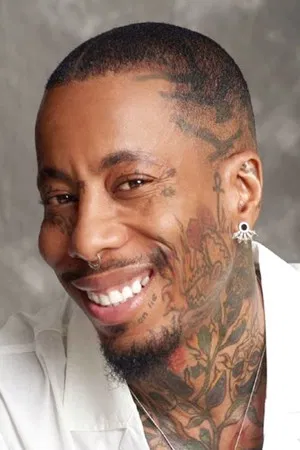 Antino Crowley-Kamenwati photo