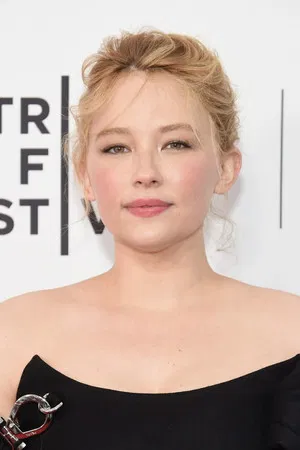 Haley Bennett photo