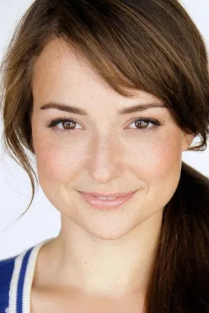 Milana Vayntrub photo