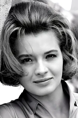 Angie Dickinson photo