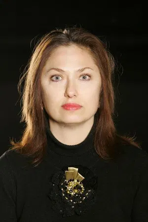 Carmen Mikiver photo