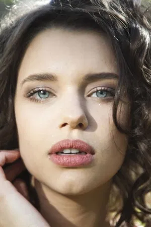 Bruna Linzmeyer photo