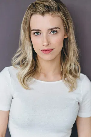 Genevieve DeGraves photo