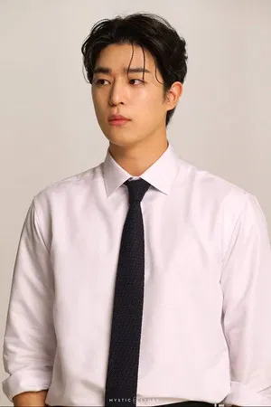 Lee Chan-hyeong photo