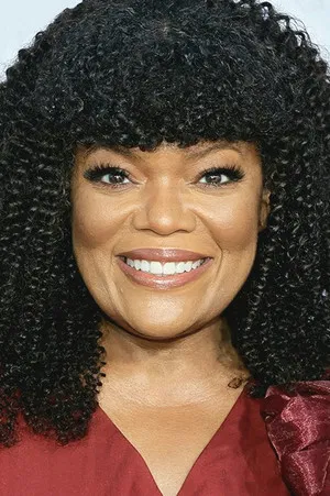 Yvette Nicole Brown photo