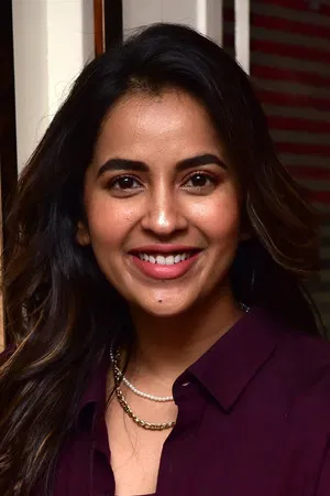 Komalee Prasad photo