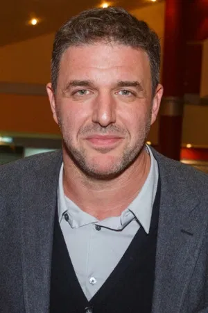 Maksim Vitorgan photo