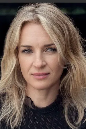 Ever Carradine photo