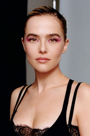 Zoey Deutch photo