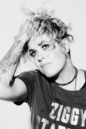 Amy Wadge photo