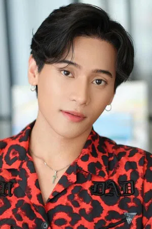 Weeravich Bumpensawat photo