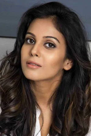 Chandhini Tamilarasan photo