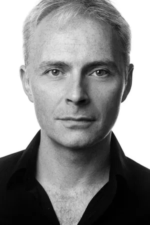 Mark Bonnar photo