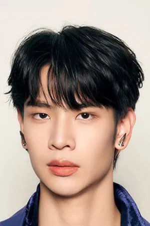 Thanutchon Chankaewarmon photo