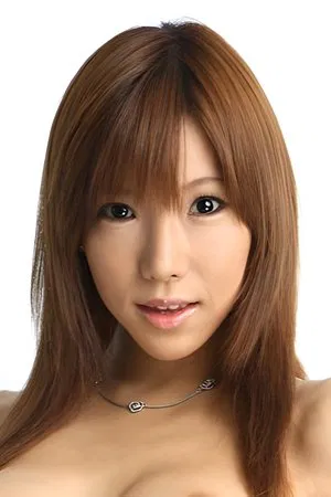 Serina Hayakawa photo