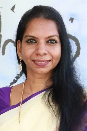 Kutti Revathi photo