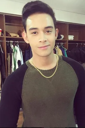 Diego Loyzaga photo