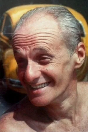 Older Cazarré photo