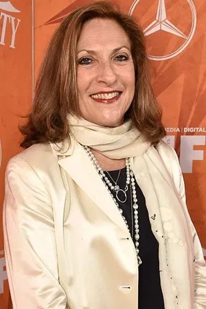 Lesli Linka Glatter photo