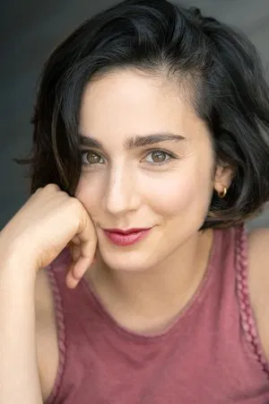 Molly Ephraim photo