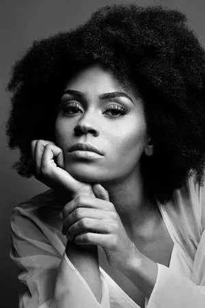 Somkele Iyamah Idhalama photo