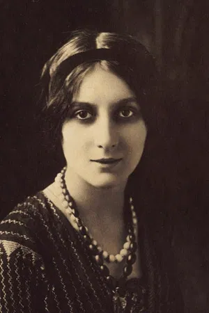 Stacia Napierkowska photo