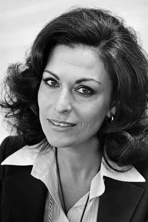 Elizabeth Teissier photo