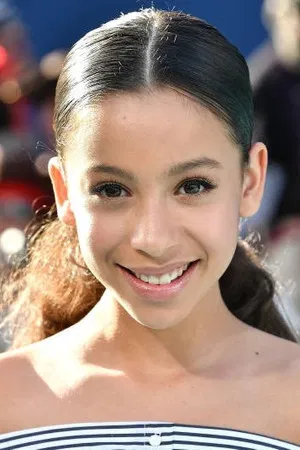 Izabella Alvarez photo