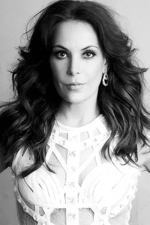 Carolina Ferraz photo